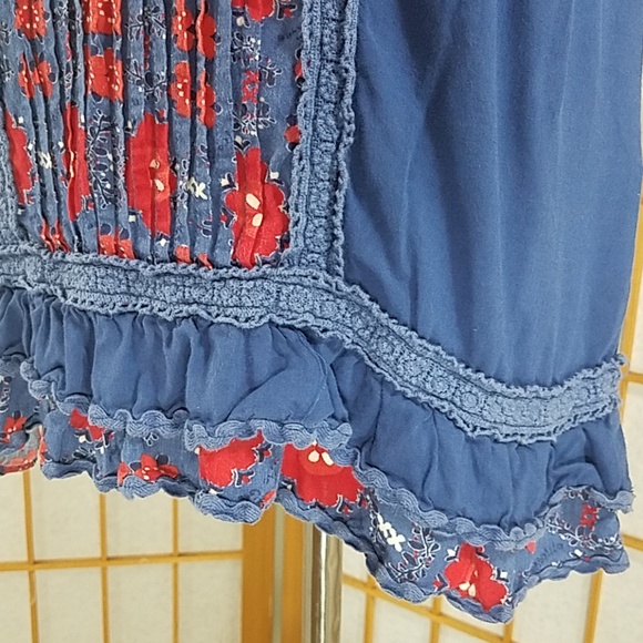 Rosalita McGee blue peasant blouse with red floral design - Picture 3 of 8